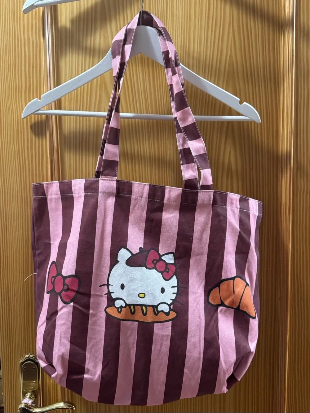 Hello Kitty x Baguett Tote Bag from Paris